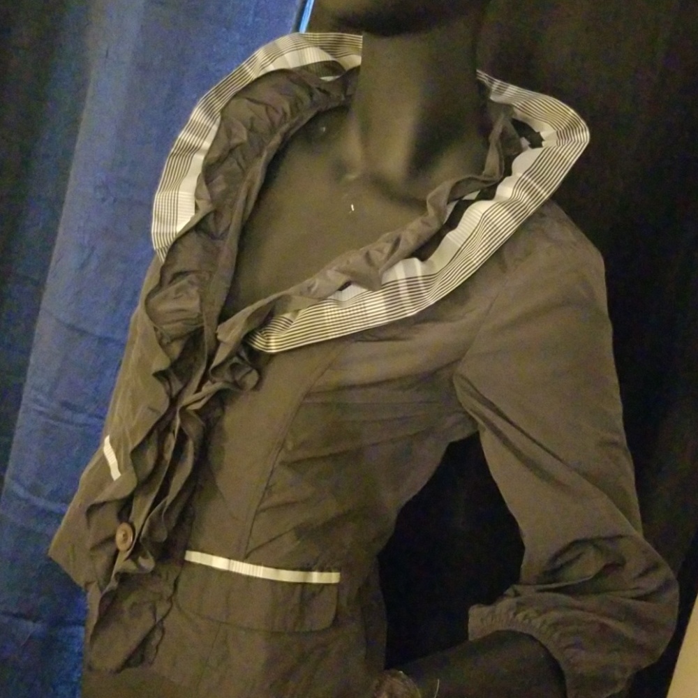 MARNI ruffled topper sz38